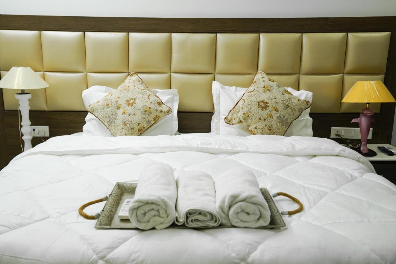 Lime Tree Service Apartment - Near Artemis Hospital ,Γκουργκάον Εξωτερικό φωτογραφία