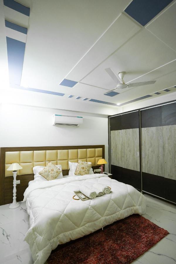 Lime Tree Service Apartment - Near Artemis Hospital ,Γκουργκάον Εξωτερικό φωτογραφία