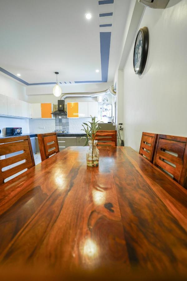 Lime Tree Service Apartment - Near Artemis Hospital ,Γκουργκάον Εξωτερικό φωτογραφία