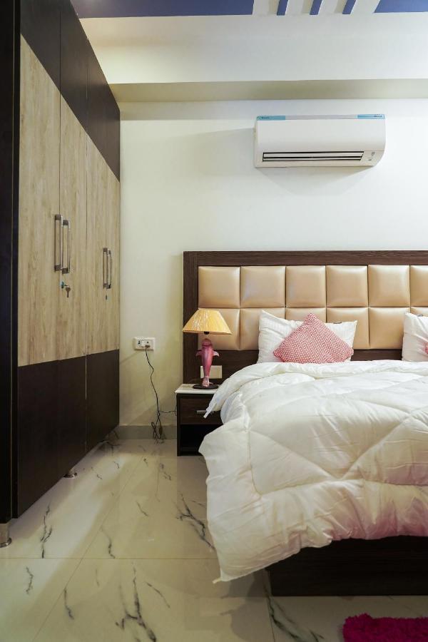 Lime Tree Service Apartment - Near Artemis Hospital ,Γκουργκάον Εξωτερικό φωτογραφία