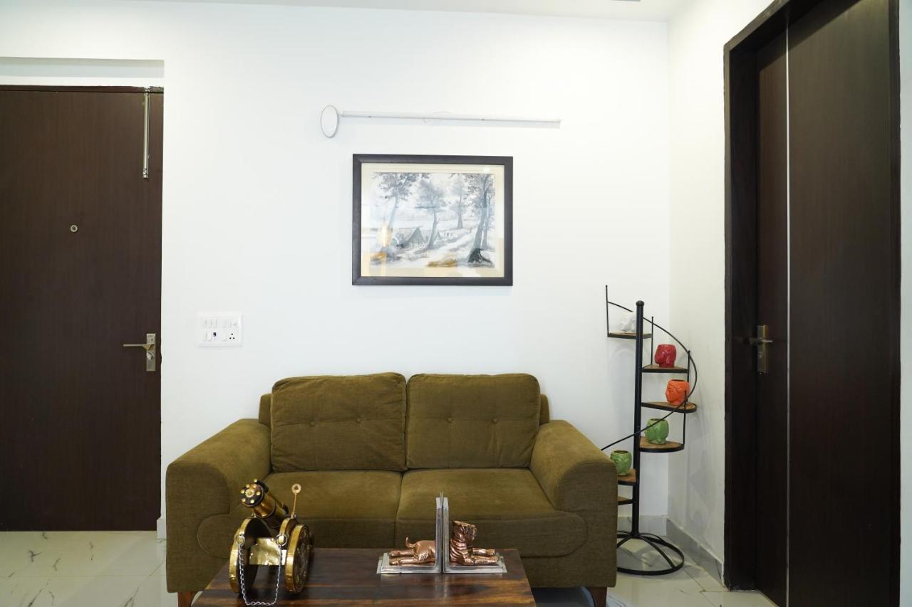 Lime Tree Service Apartment - Near Artemis Hospital ,Γκουργκάον Εξωτερικό φωτογραφία