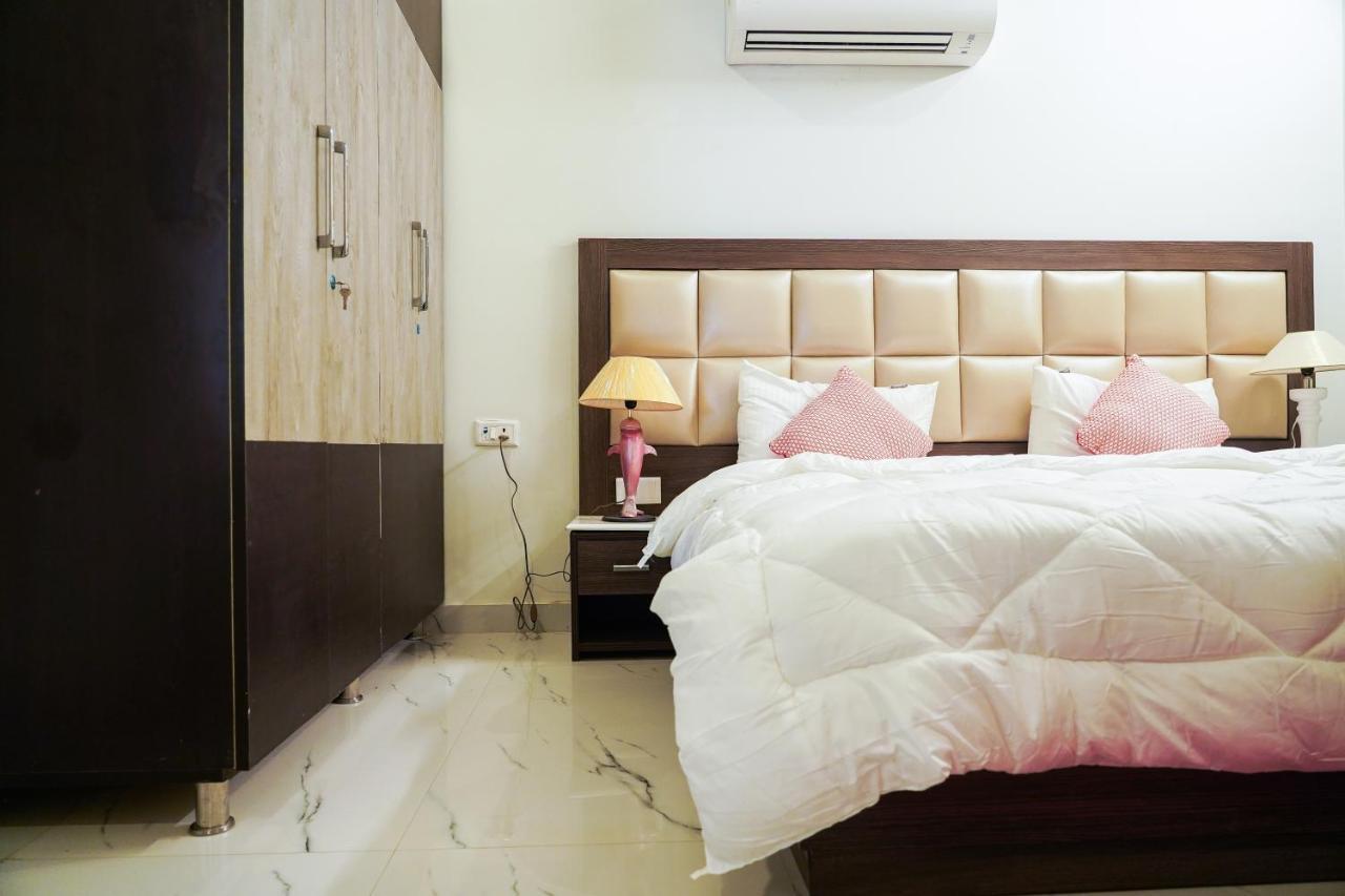 Lime Tree Service Apartment - Near Artemis Hospital ,Γκουργκάον Εξωτερικό φωτογραφία